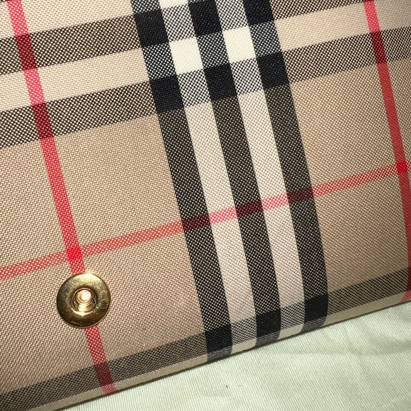 Burberry Hannah Envelope Wallet Handbag Shoulder Bag Strap Nova Check Leather - Picture 11 of 16